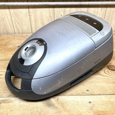 Miele Capricorn S5980 Canister